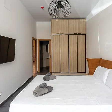 El Coloso Loft Aparthotel