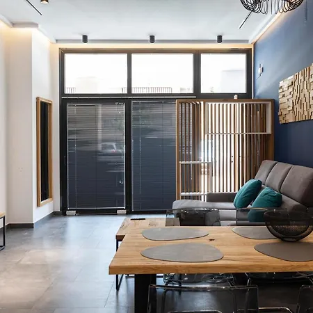 El Coloso Loft Aparthotel